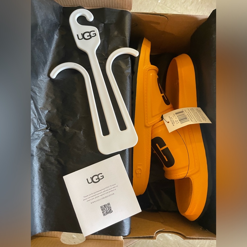 Uggs slides